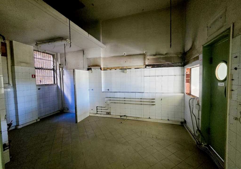 Negozio-in-vendita-ad-Ospedaletti (13)