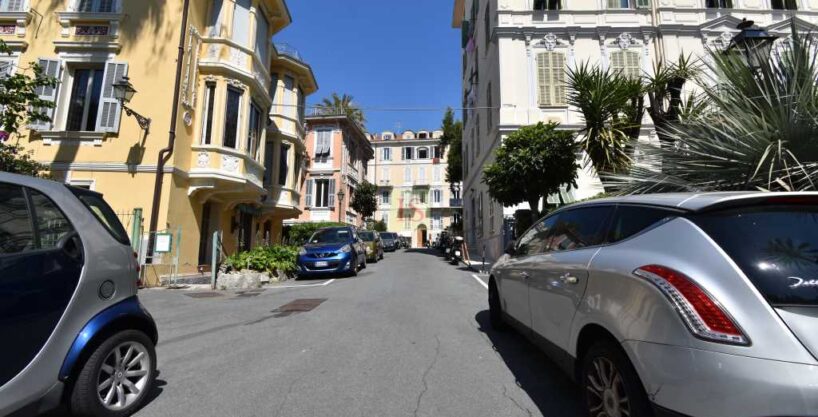 Sanremo-monolocale-in-vendita-in-palazzo-storico