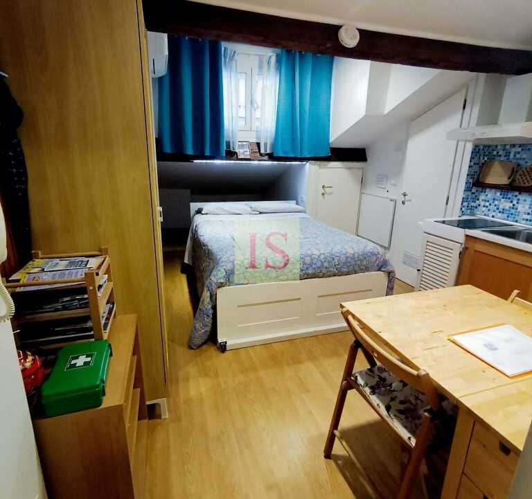 Sanremo-monolocale-in-vendita-in-palazzo-storico