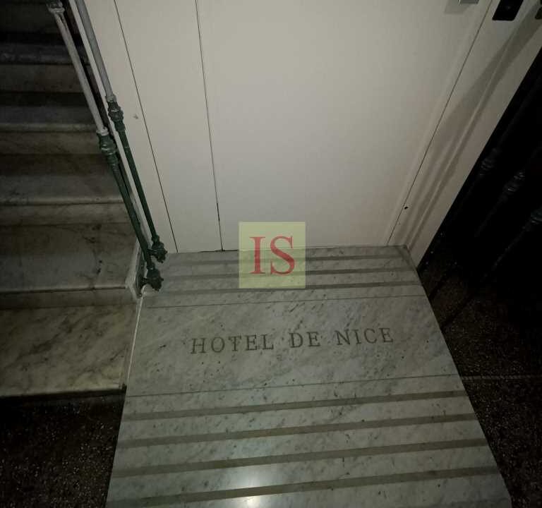 Sanremo-monolocale-in-vendita-in-palazzo-storico