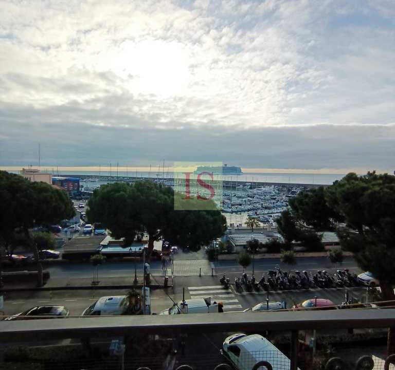 Sanremo-centrale-in-affitto-vista-mare