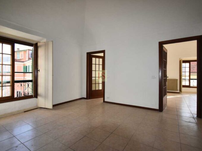 Sanremo-quadrilocale-in-affitto-in-centro