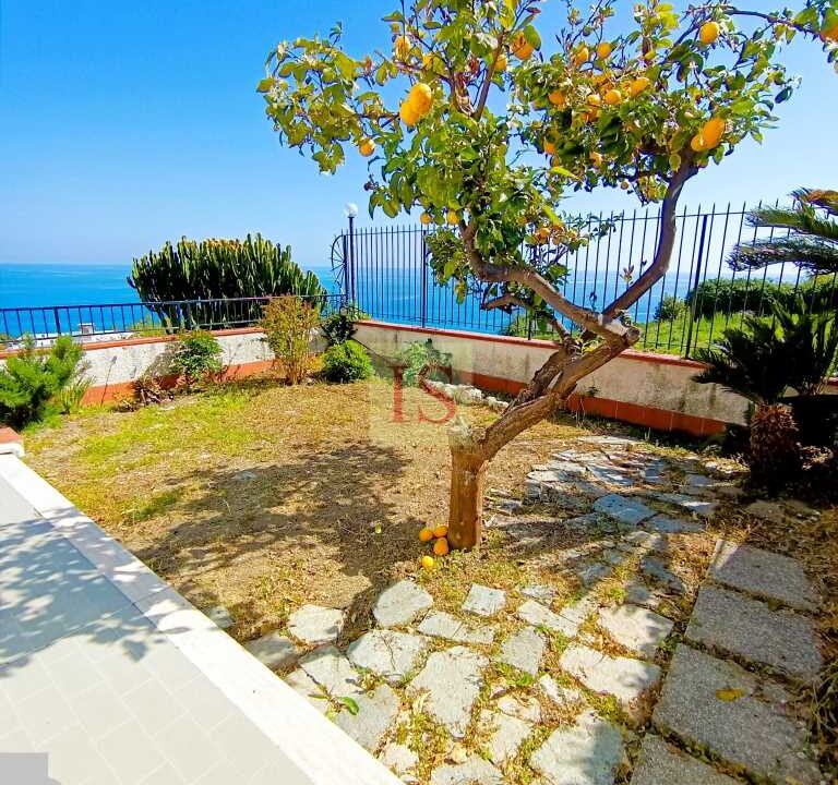 Sanremo-quadrilocale-con-posto-auto-e-vista-mare (18)