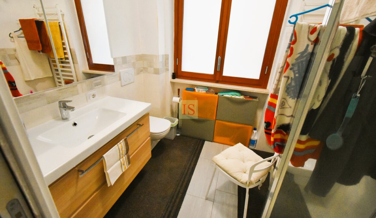 Sanremo-bilocale-con-posto-auto (2)