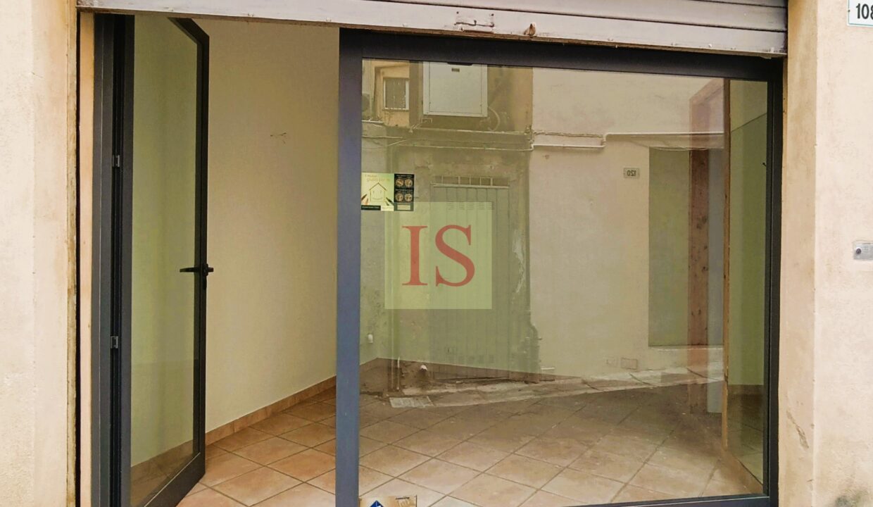 Sanremo-centro-locale-uso-laboratorio