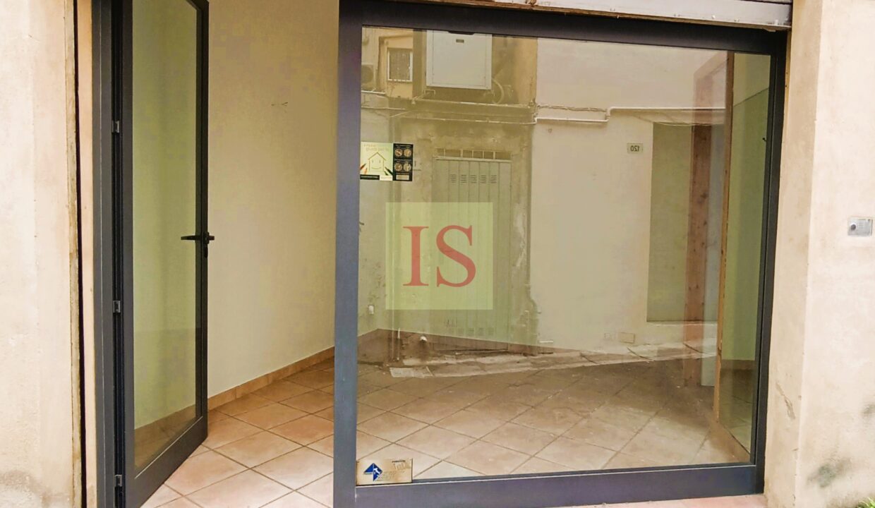 Sanremo-centro-locale-uso-laboratorio