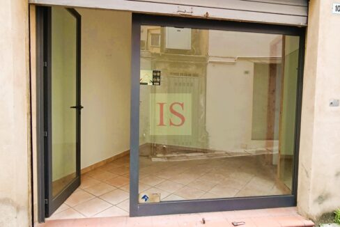Sanremo-centro-locale-uso-laboratorio